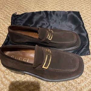 AUTHENTIC VINTAGE GUCCI LOAFERS. Size US7.5/IT37.5. Condition VERY GOOD!